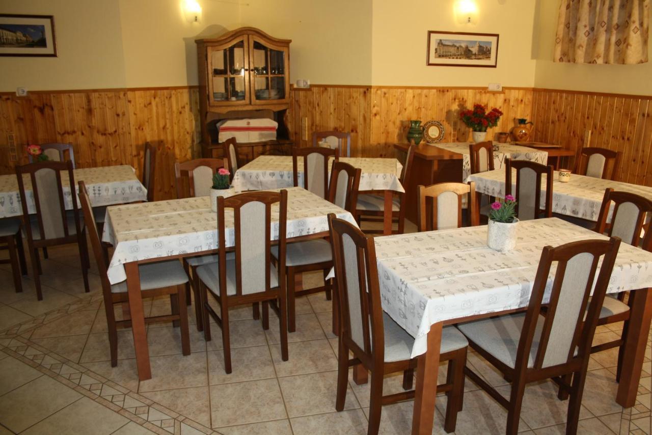 Harmonia Apartmanhaz Hajduszoboszlo Exterior photo