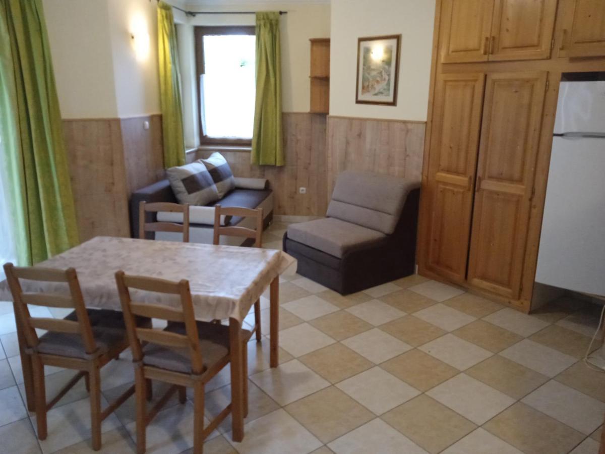 Harmonia Apartmanhaz Hajduszoboszlo Exterior photo