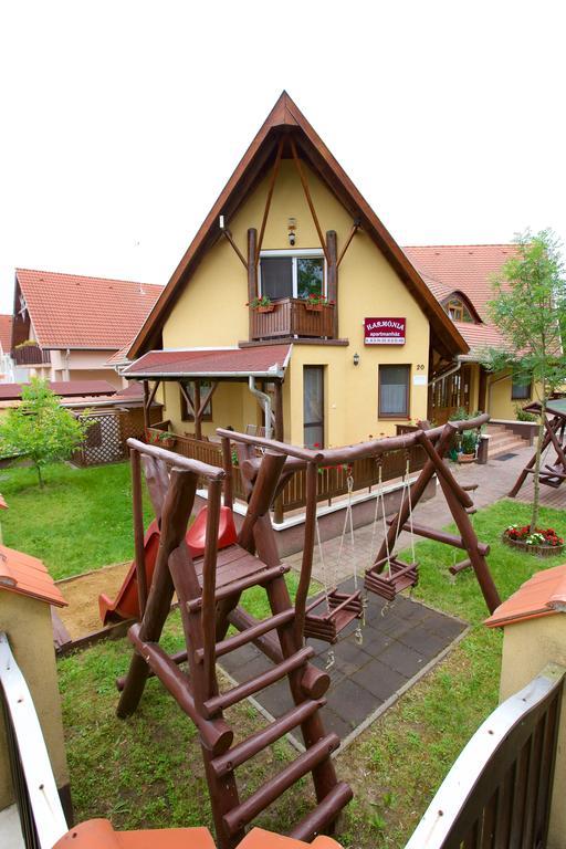 Harmonia Apartmanhaz Hajduszoboszlo Exterior photo